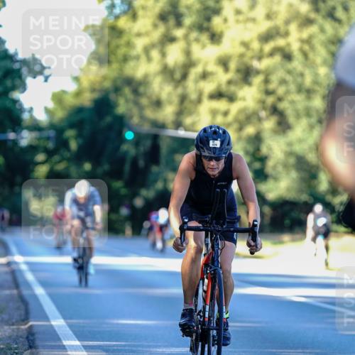 07.09.2025 - 19. Norderstedt Triathlon Michael Burmester http://msf.ph/oto/8832289 07.09.2025 16:24:16 Radfahren 412, 429, 925, 947 meine-sportfotos.de