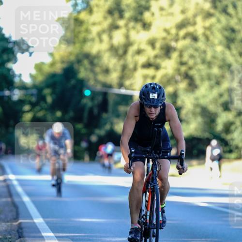 07.09.2025 - 19. Norderstedt Triathlon Michael Burmester http://msf.ph/oto/8832290 07.09.2025 16:24:16 Radfahren 412, 429, 925, 947 meine-sportfotos.de