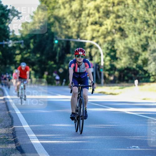 07.09.2025 - 19. Norderstedt Triathlon Michael Burmester http://msf.ph/oto/8832308 07.09.2025 16:25:02 Radfahren 1045 meine-sportfotos.de