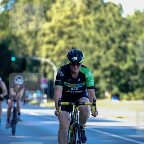 07.09.2025 - 19. Norderstedt Triathlon Michael Burmester http://msf.ph/oto/8832317 07.09.2025 16:25:18 Radfahren 912, 1547 meine-sportfotos.de