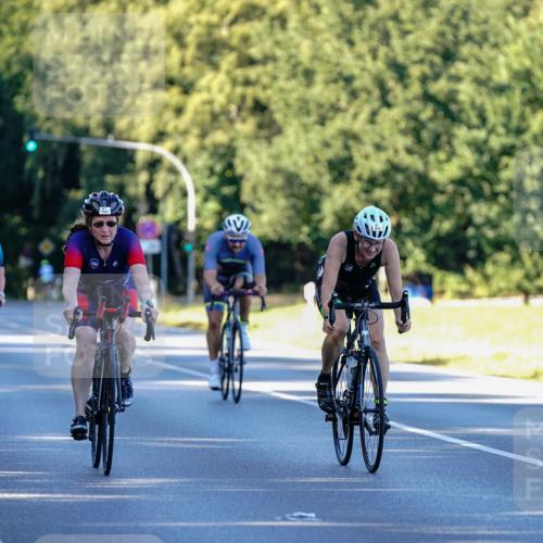 07.09.2025 - 19. Norderstedt Triathlon Michael Burmester http://msf.ph/oto/8832328 07.09.2025 16:25:39 Radfahren 384, 1476, 1533, 1541 meine-sportfotos.de