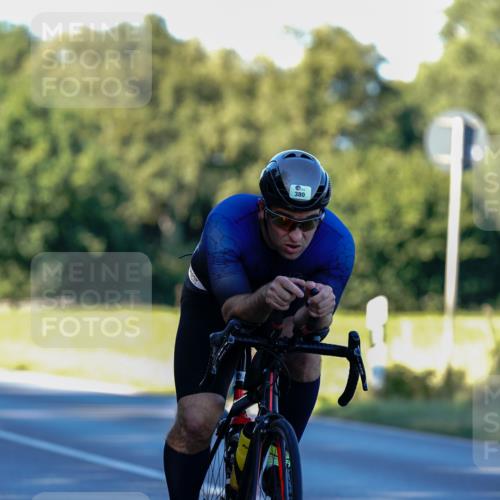 07.09.2025 - 19. Norderstedt Triathlon Michael Burmester http://msf.ph/oto/8832359 07.09.2025 16:27:08 Radfahren 380, 1106, 1516 meine-sportfotos.de