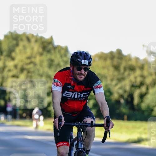 07.09.2025 - 19. Norderstedt Triathlon Michael Burmester http://msf.ph/oto/8832366 07.09.2025 16:27:12 Radfahren 934, 1106 meine-sportfotos.de