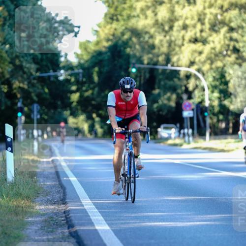 07.09.2025 - 19. Norderstedt Triathlon Michael Burmester http://msf.ph/oto/8832372 07.09.2025 16:28:18 Radfahren 894 meine-sportfotos.de