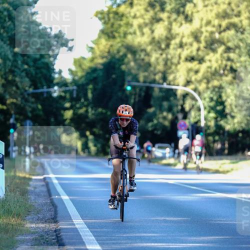 07.09.2025 - 19. Norderstedt Triathlon Michael Burmester http://msf.ph/oto/8832375 07.09.2025 16:28:32 Radfahren 1613 meine-sportfotos.de