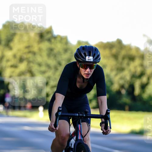 07.09.2025 - 19. Norderstedt Triathlon Michael Burmester http://msf.ph/oto/8832412 07.09.2025 16:30:30 Radfahren 941 meine-sportfotos.de