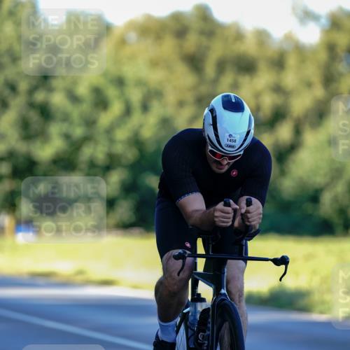 07.09.2025 - 19. Norderstedt Triathlon Michael Burmester http://msf.ph/oto/8832442 07.09.2025 16:32:31 Radfahren 432, 1458 meine-sportfotos.de