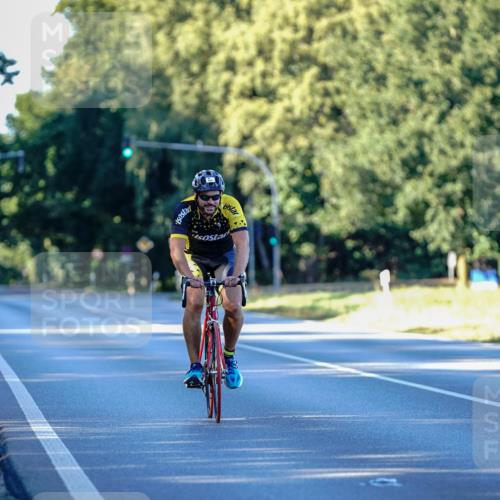 07.09.2025 - 19. Norderstedt Triathlon Michael Burmester http://msf.ph/oto/8832446 07.09.2025 16:34:21 Radfahren  meine-sportfotos.de