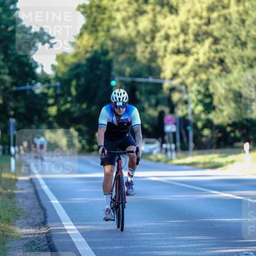 07.09.2025 - 19. Norderstedt Triathlon Michael Burmester http://msf.ph/oto/8832450 07.09.2025 16:34:51 Radfahren 1400 meine-sportfotos.de
