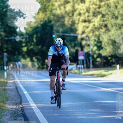 07.09.2025 - 19. Norderstedt Triathlon Michael Burmester http://msf.ph/oto/8832451 07.09.2025 16:34:52 Radfahren 1400 meine-sportfotos.de