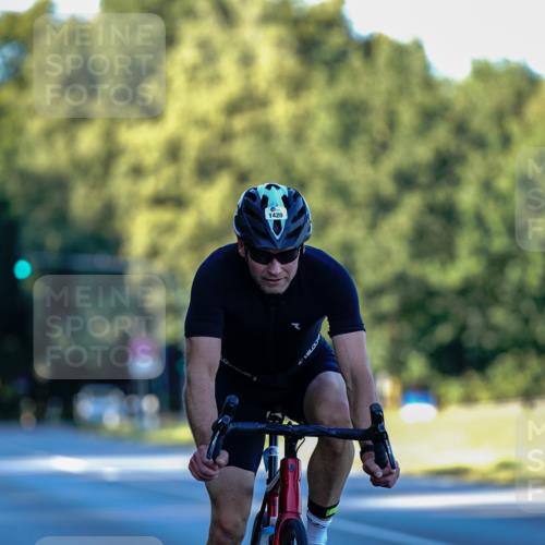 07.09.2025 - 19. Norderstedt Triathlon Michael Burmester http://msf.ph/oto/8832459 07.09.2025 16:35:06 Radfahren 386, 1420 meine-sportfotos.de