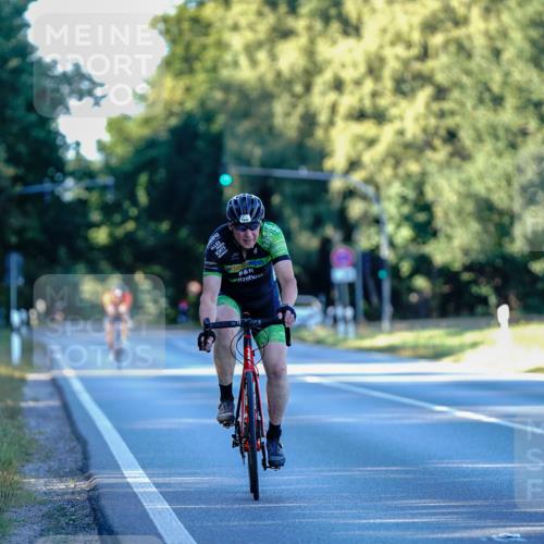 07.09.2025 - 19. Norderstedt Triathlon Michael Burmester http://msf.ph/oto/8832471 07.09.2025 16:36:26 Radfahren 1524 meine-sportfotos.de