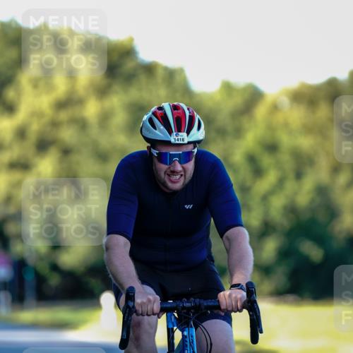 07.09.2025 - 19. Norderstedt Triathlon Michael Burmester http://msf.ph/oto/8832487 07.09.2025 16:37:22 Radfahren 1418, 1437 meine-sportfotos.de