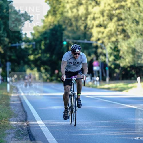 07.09.2025 - 19. Norderstedt Triathlon Michael Burmester http://msf.ph/oto/8832504 07.09.2025 16:38:23 Radfahren 429, 925 meine-sportfotos.de