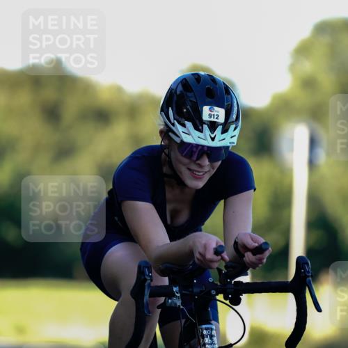 07.09.2025 - 19. Norderstedt Triathlon Michael Burmester http://msf.ph/oto/8832508 07.09.2025 16:38:35 Radfahren 875, 912 meine-sportfotos.de