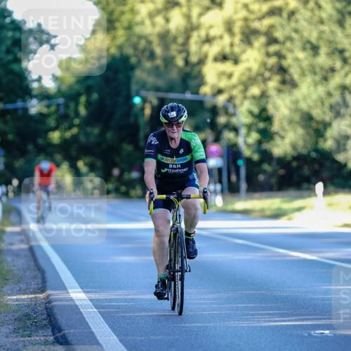 07.09.2025 - 19. Norderstedt Triathlon Michael Burmester http://msf.ph/oto/8832525 07.09.2025 16:40:17 Radfahren 1547 meine-sportfotos.de