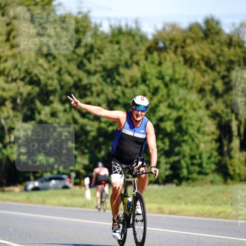 07.09.2025 - 19. Norderstedt Triathlon Michael Burmester http://msf.ph/oto/8832586 07.09.2025 11:45:40 Radfahren 710 meine-sportfotos.de