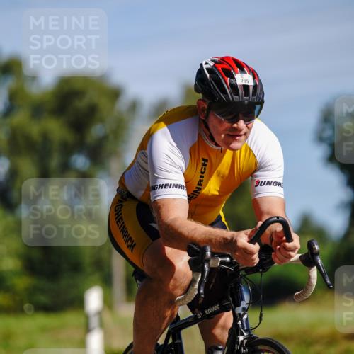 07.09.2025 - 19. Norderstedt Triathlon Michael Burmester http://msf.ph/oto/8832638 07.09.2025 11:47:47 Radfahren 795 meine-sportfotos.de