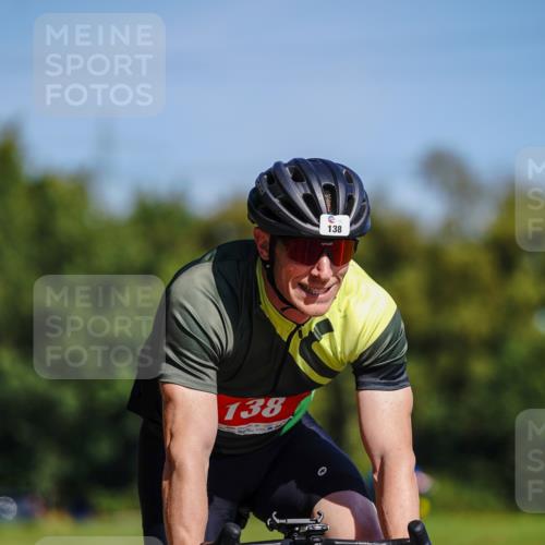 07.09.2025 - 19. Norderstedt Triathlon Michael Burmester http://msf.ph/oto/8832642 07.09.2025 11:48:21 Radfahren 138, 1265 meine-sportfotos.de