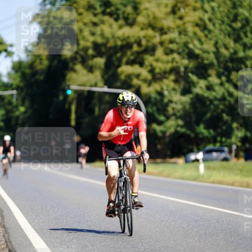07.09.2025 - 19. Norderstedt Triathlon Michael Burmester http://msf.ph/oto/8832648 07.09.2025 11:48:41 Radfahren 1372 meine-sportfotos.de