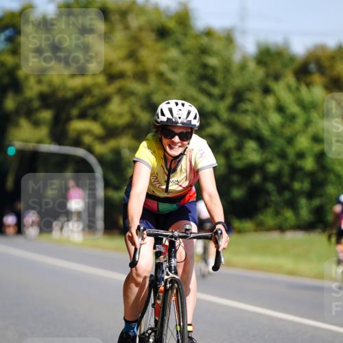 07.09.2025 - 19. Norderstedt Triathlon Michael Burmester http://msf.ph/oto/8832711 07.09.2025 11:51:43 Radfahren 859, 860 meine-sportfotos.de