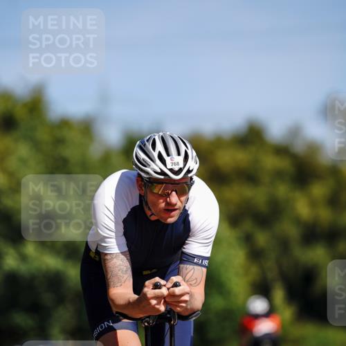 07.09.2025 - 19. Norderstedt Triathlon Michael Burmester http://msf.ph/oto/8832724 07.09.2025 11:52:02 Radfahren 768 meine-sportfotos.de