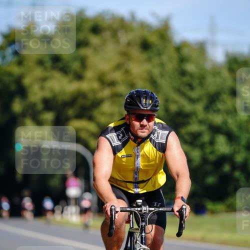 07.09.2025 - 19. Norderstedt Triathlon Michael Burmester http://msf.ph/oto/8832829 07.09.2025 11:55:12 Radfahren 703, 1358 meine-sportfotos.de