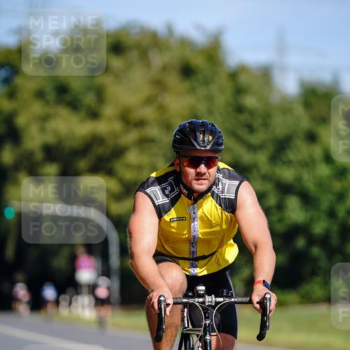 07.09.2025 - 19. Norderstedt Triathlon Michael Burmester http://msf.ph/oto/8832830 07.09.2025 11:55:12 Radfahren 703, 1358 meine-sportfotos.de