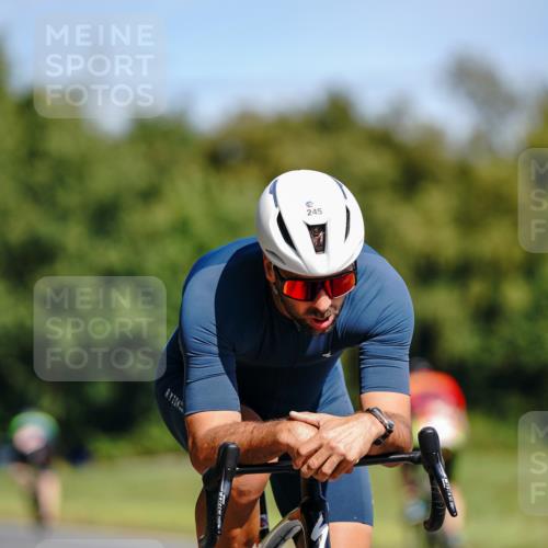 07.09.2025 - 19. Norderstedt Triathlon Michael Burmester http://msf.ph/oto/8832833 07.09.2025 11:55:28 Radfahren 245 meine-sportfotos.de