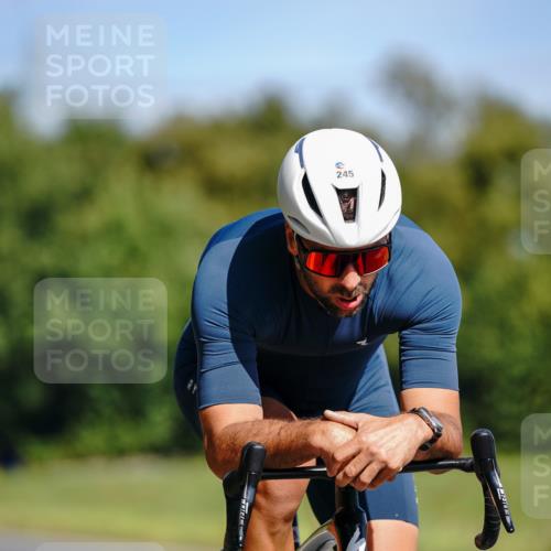 07.09.2025 - 19. Norderstedt Triathlon Michael Burmester http://msf.ph/oto/8832834 07.09.2025 11:55:28 Radfahren 245 meine-sportfotos.de