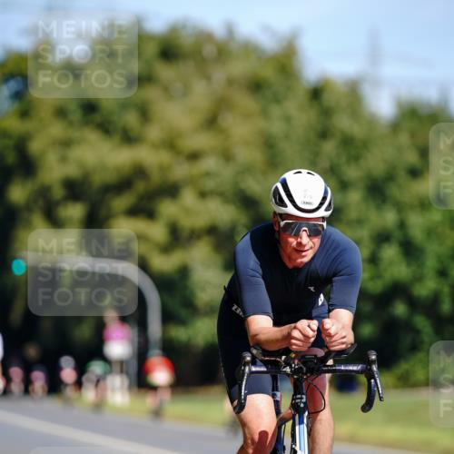 07.09.2025 - 19. Norderstedt Triathlon Michael Burmester http://msf.ph/oto/8832836 07.09.2025 11:55:35 Radfahren 226 meine-sportfotos.de