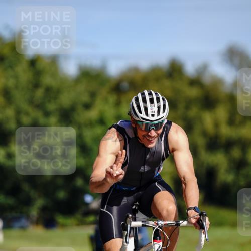 07.09.2025 - 19. Norderstedt Triathlon Michael Burmester http://msf.ph/oto/8832846 07.09.2025 11:55:48 Radfahren 151 meine-sportfotos.de