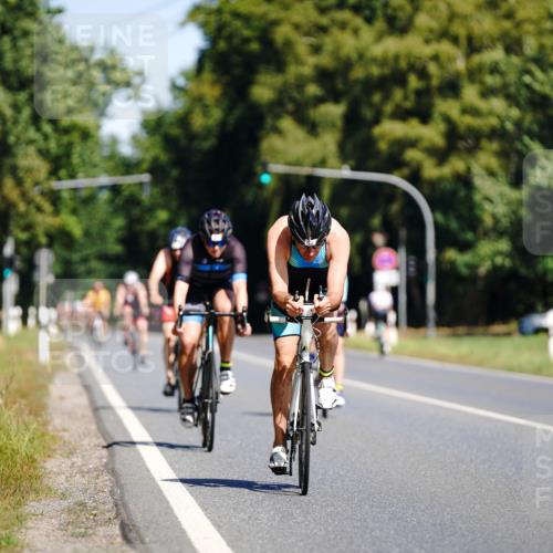 07.09.2025 - 19. Norderstedt Triathlon Michael Burmester http://msf.ph/oto/8832856 07.09.2025 11:56:14 Radfahren 823, 824, 1332 meine-sportfotos.de