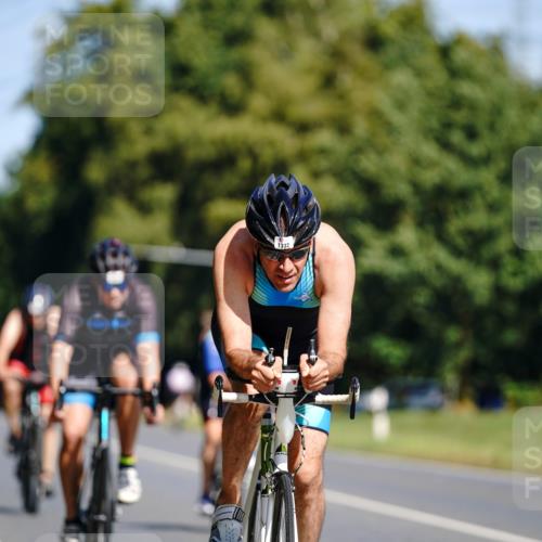 07.09.2025 - 19. Norderstedt Triathlon Michael Burmester http://msf.ph/oto/8832857 07.09.2025 11:56:16 Radfahren 824, 1332, 1367 meine-sportfotos.de