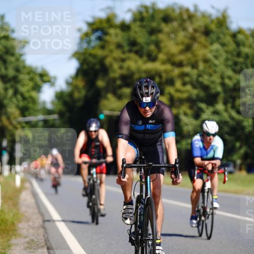 07.09.2025 - 19. Norderstedt Triathlon Michael Burmester http://msf.ph/oto/8832858 07.09.2025 11:56:16 Radfahren 824, 1332, 1367 meine-sportfotos.de