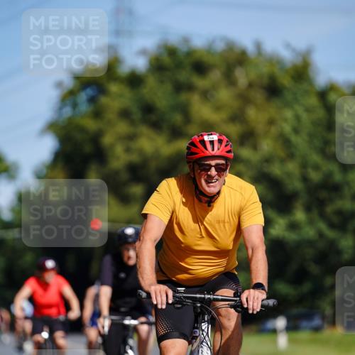 07.09.2025 - 19. Norderstedt Triathlon Michael Burmester http://msf.ph/oto/8832867 07.09.2025 11:56:31 Radfahren 234, 1349 meine-sportfotos.de