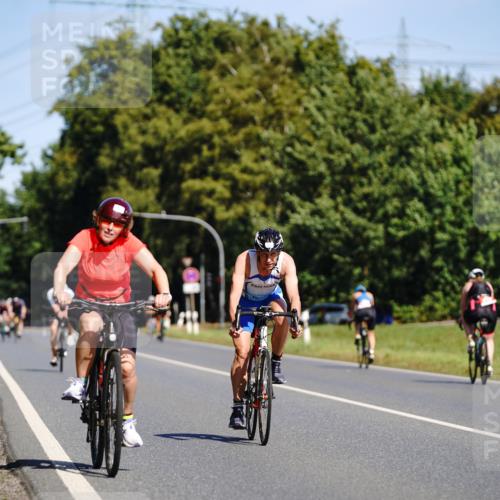07.09.2025 - 19. Norderstedt Triathlon Michael Burmester http://msf.ph/oto/8832871 07.09.2025 11:56:34 Radfahren 234, 803, 1348, 1349 meine-sportfotos.de