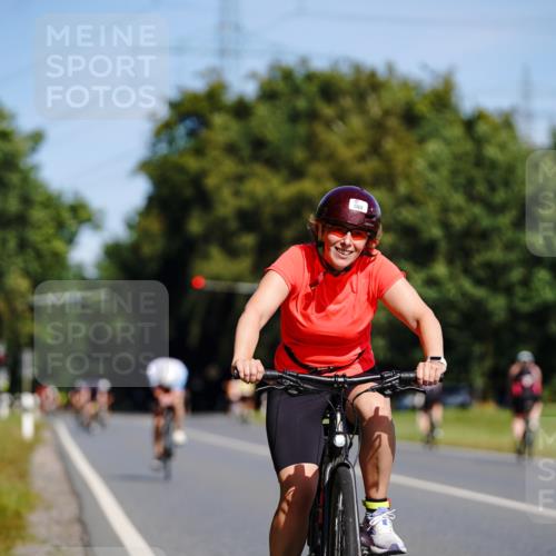 07.09.2025 - 19. Norderstedt Triathlon Michael Burmester http://msf.ph/oto/8832874 07.09.2025 11:56:35 Radfahren 234, 803, 838, 1348, 1349 meine-sportfotos.de