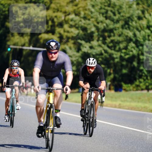 07.09.2025 - 19. Norderstedt Triathlon Michael Burmester http://msf.ph/oto/8832883 07.09.2025 11:56:44 Radfahren 164, 1334, 1346 meine-sportfotos.de