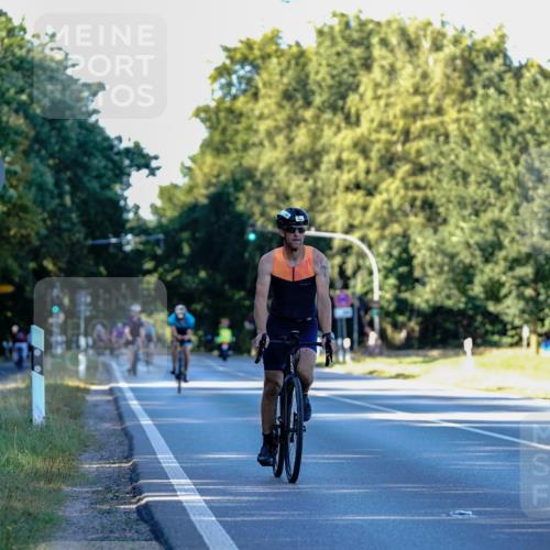 07.09.2025 - 19. Norderstedt Triathlon Michael Burmester http://msf.ph/oto/8832887 07.09.2025 16:22:18 Radfahren 915, 1443 meine-sportfotos.de