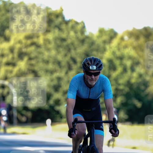 07.09.2025 - 19. Norderstedt Triathlon Michael Burmester http://msf.ph/oto/8832897 07.09.2025 16:22:28 Radfahren 883 meine-sportfotos.de