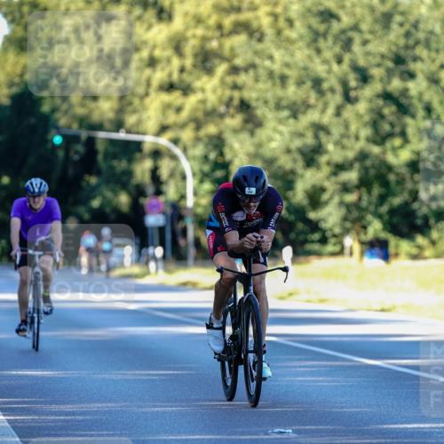 07.09.2025 - 19. Norderstedt Triathlon Michael Burmester http://msf.ph/oto/8832903 07.09.2025 16:22:32 Radfahren 406, 883, 1418 meine-sportfotos.de