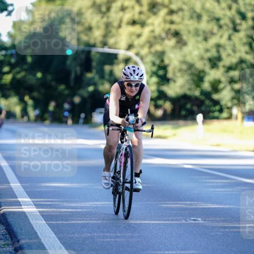 07.09.2025 - 19. Norderstedt Triathlon Michael Burmester http://msf.ph/oto/8832918 07.09.2025 16:22:47 Radfahren 1527 meine-sportfotos.de