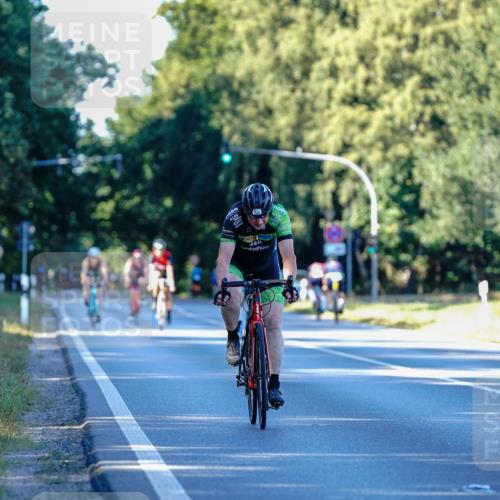 07.09.2025 - 19. Norderstedt Triathlon Michael Burmester http://msf.ph/oto/8832922 07.09.2025 16:22:59 Radfahren 1524 meine-sportfotos.de