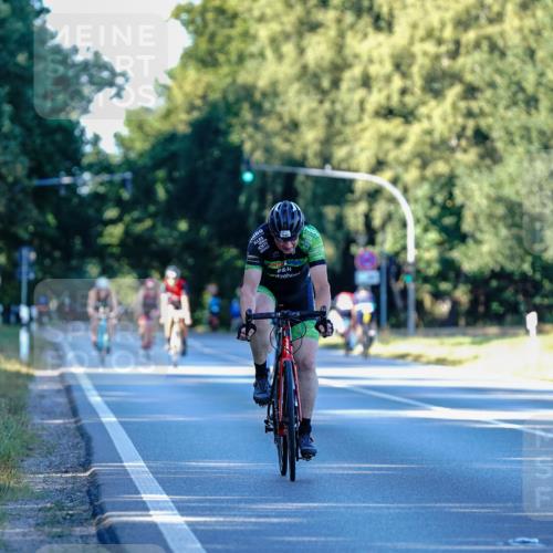 07.09.2025 - 19. Norderstedt Triathlon Michael Burmester http://msf.ph/oto/8832923 07.09.2025 16:23:00 Radfahren 386, 1524 meine-sportfotos.de