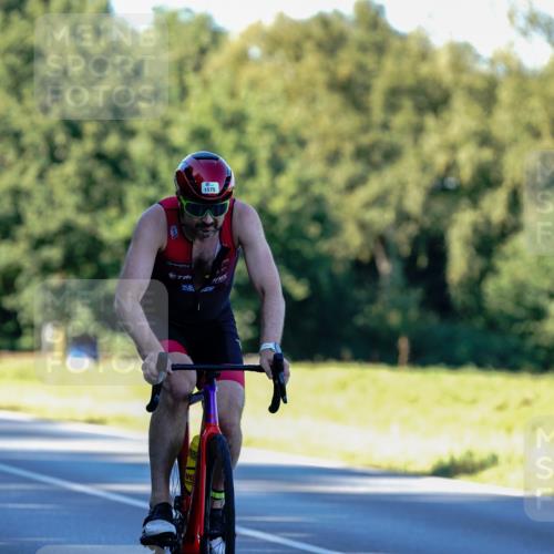 07.09.2025 - 19. Norderstedt Triathlon Michael Burmester http://msf.ph/oto/8832932 07.09.2025 16:23:08 Radfahren 1098, 1575, 1585 meine-sportfotos.de