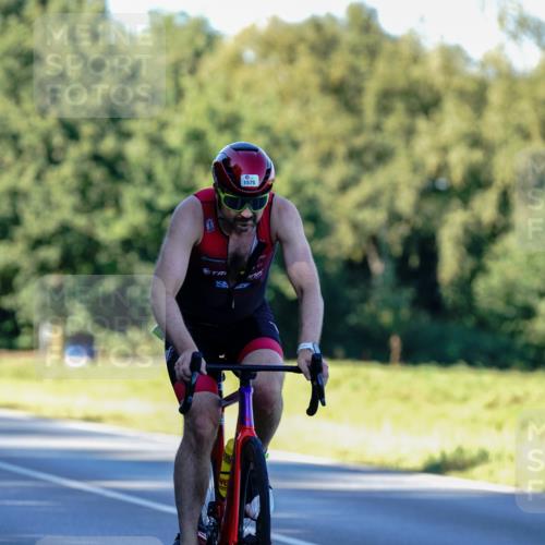 07.09.2025 - 19. Norderstedt Triathlon Michael Burmester http://msf.ph/oto/8832933 07.09.2025 16:23:08 Radfahren 1098, 1575, 1585 meine-sportfotos.de