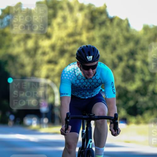 07.09.2025 - 19. Norderstedt Triathlon Michael Burmester http://msf.ph/oto/8832945 07.09.2025 16:23:34 Radfahren 405 meine-sportfotos.de