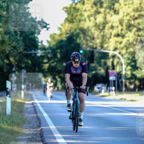 07.09.2025 - 19. Norderstedt Triathlon Michael Burmester http://msf.ph/oto/8832953 07.09.2025 16:23:50 Radfahren 381, 1419 meine-sportfotos.de