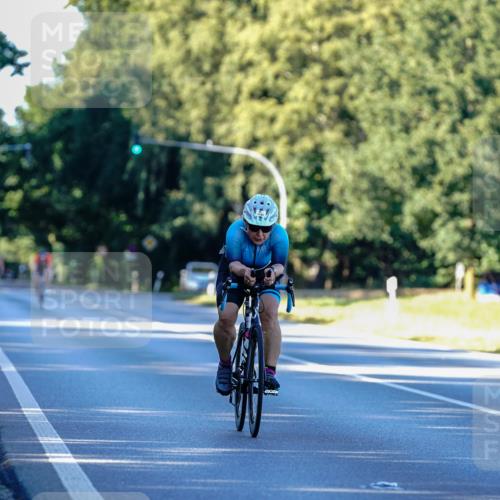 07.09.2025 - 19. Norderstedt Triathlon Michael Burmester http://msf.ph/oto/8832960 07.09.2025 16:24:03 Radfahren 1101 meine-sportfotos.de